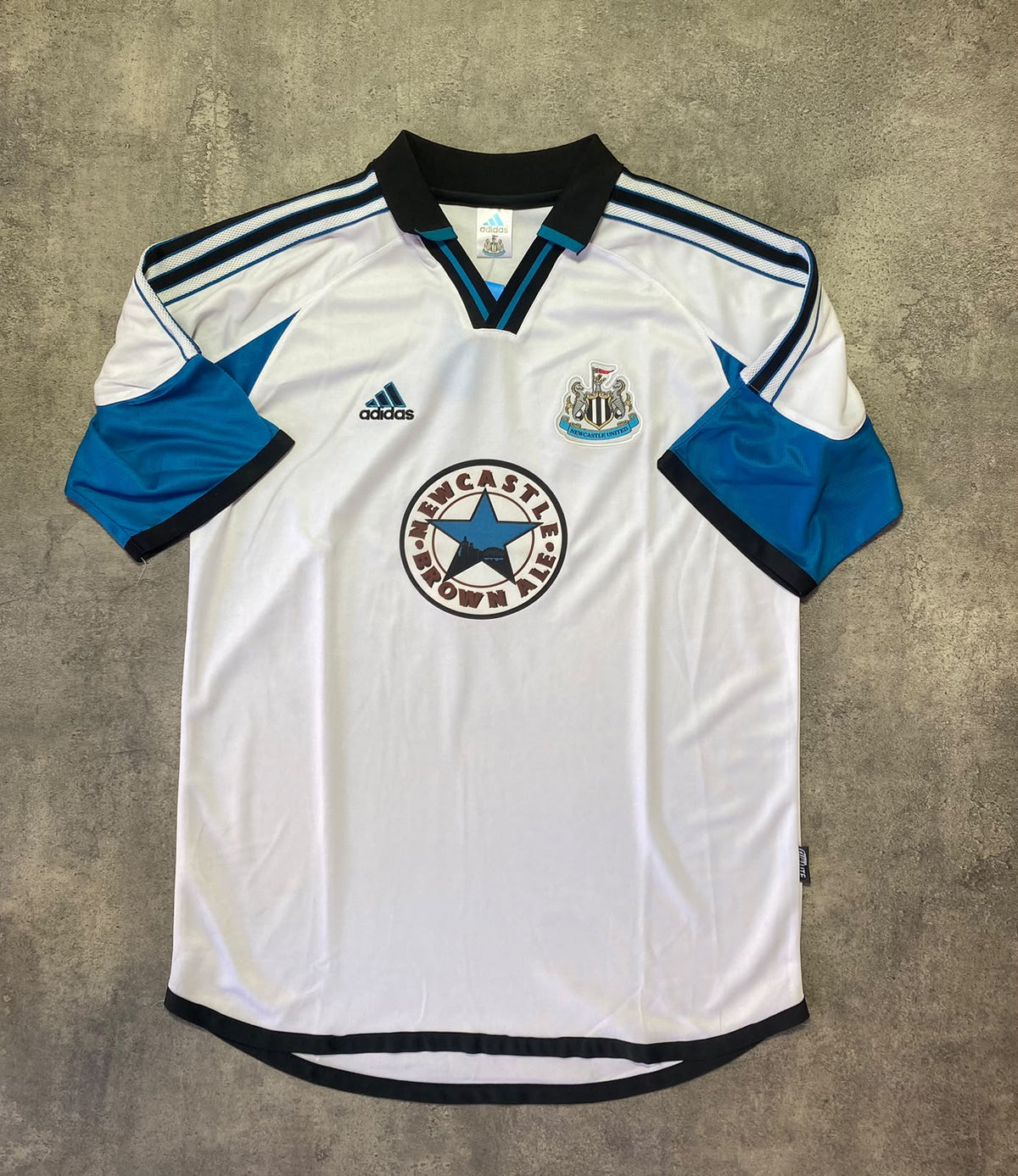 Newcastle 99/00 away jersey
