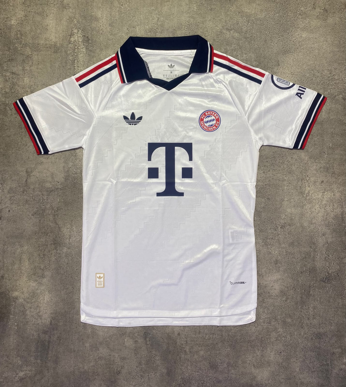 Bayern Munich 26/27 away jersey