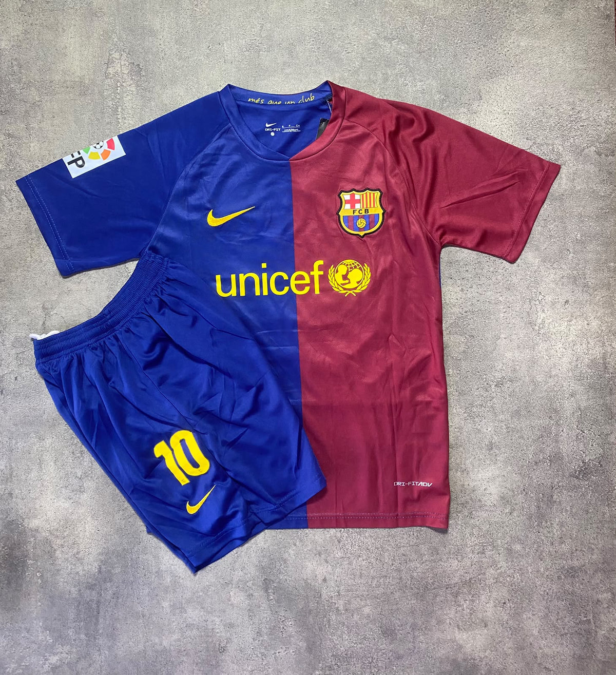 Barcelona 08/09 home kit