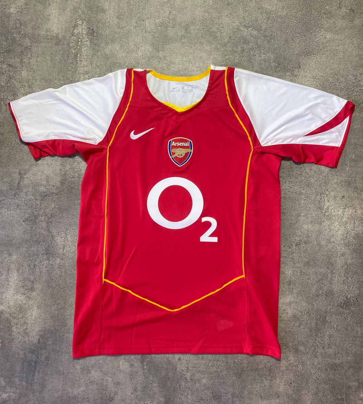 Arsenal 04/05 home jersey