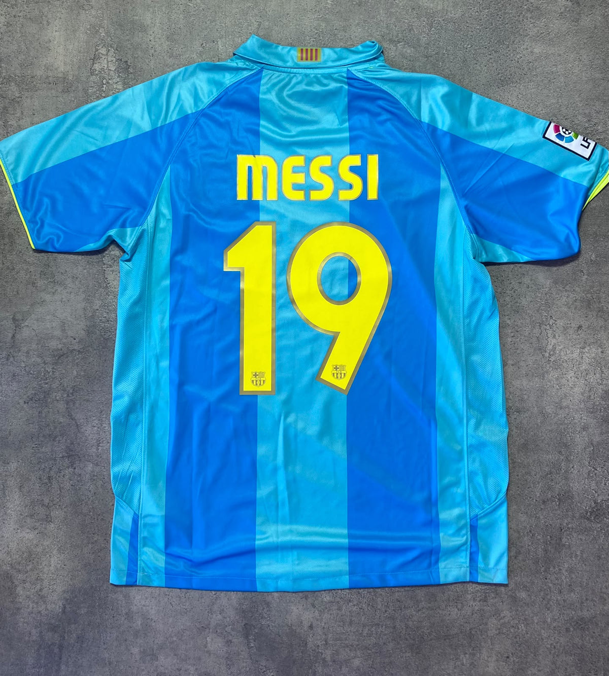 Barcelona 07/08 away jersey