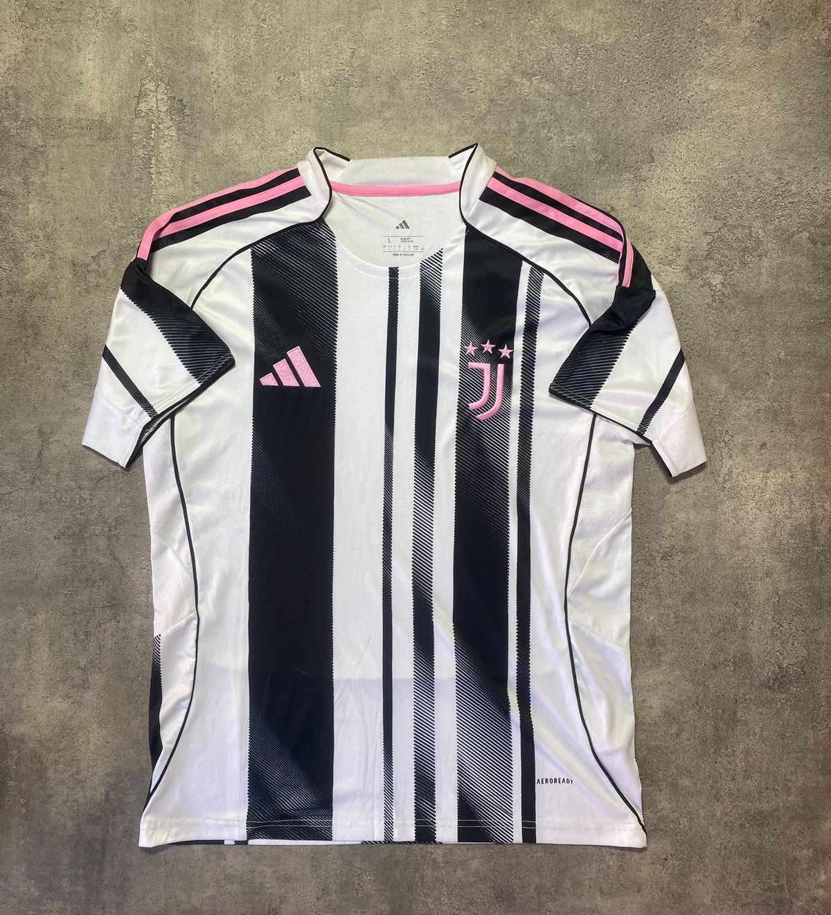 Juventus 25/26 home jersey