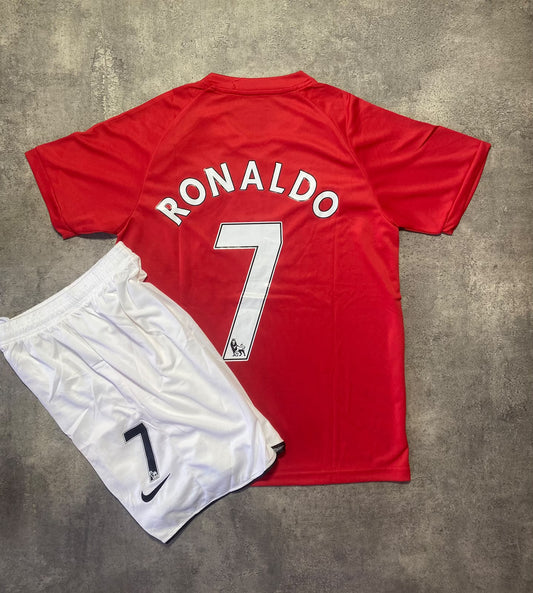 Manchester United 07/08 home kit