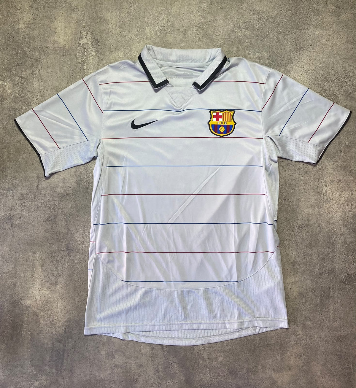 Barcelona 03/04 away jersey