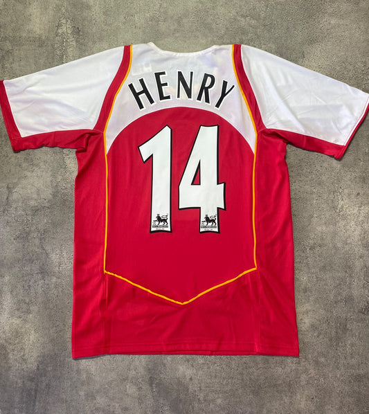 Arsenal 04/05 home jersey