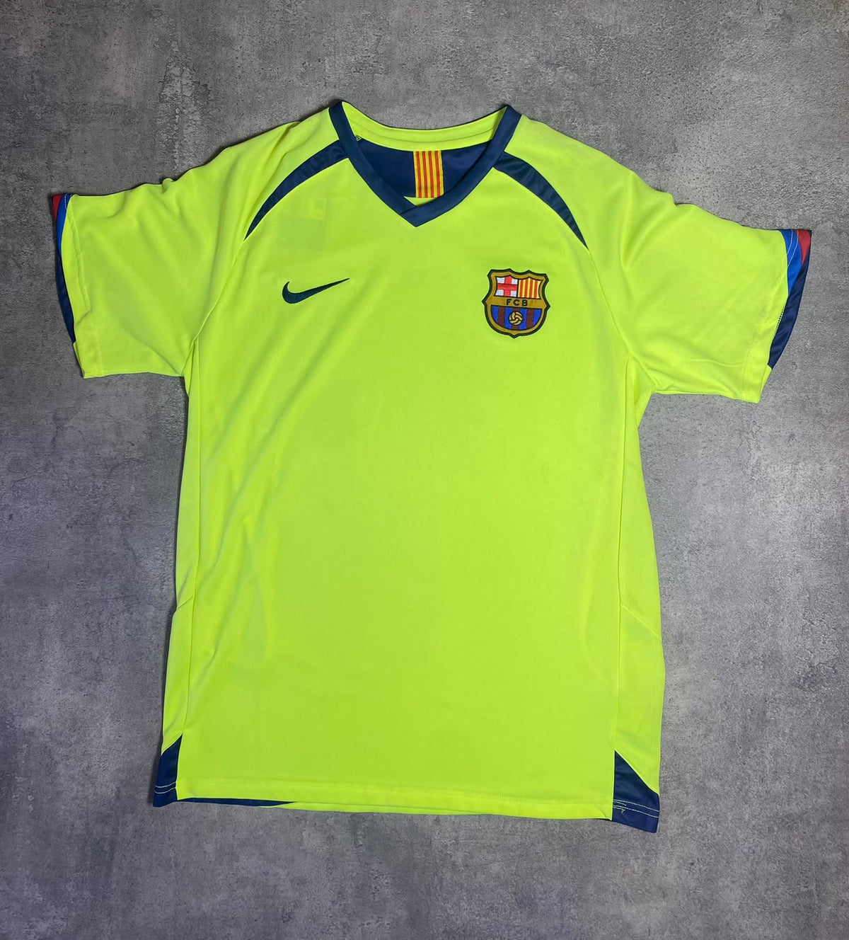 Barcelona 05/06 away jersey