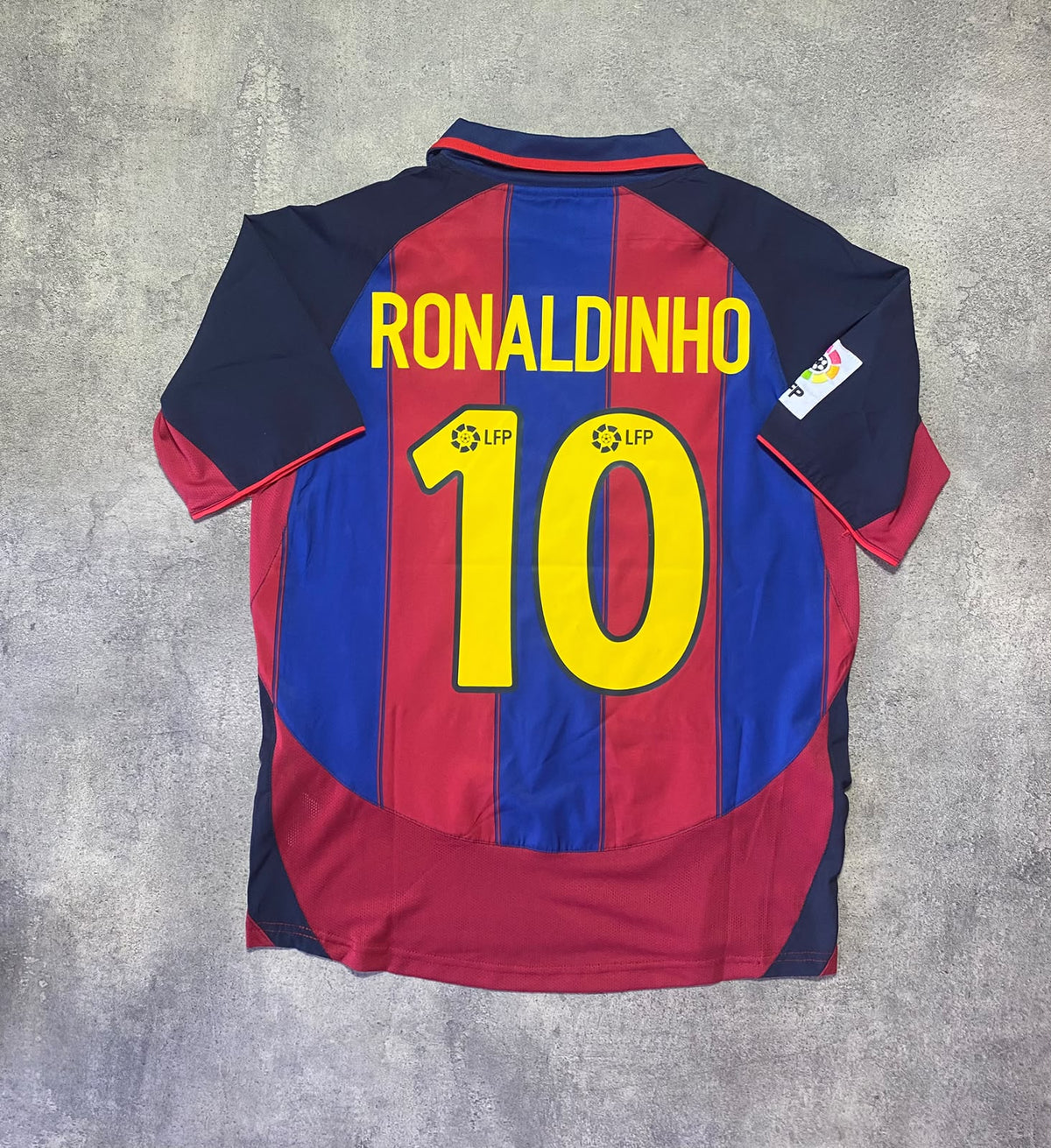 Barcelona 03/04 home jersey