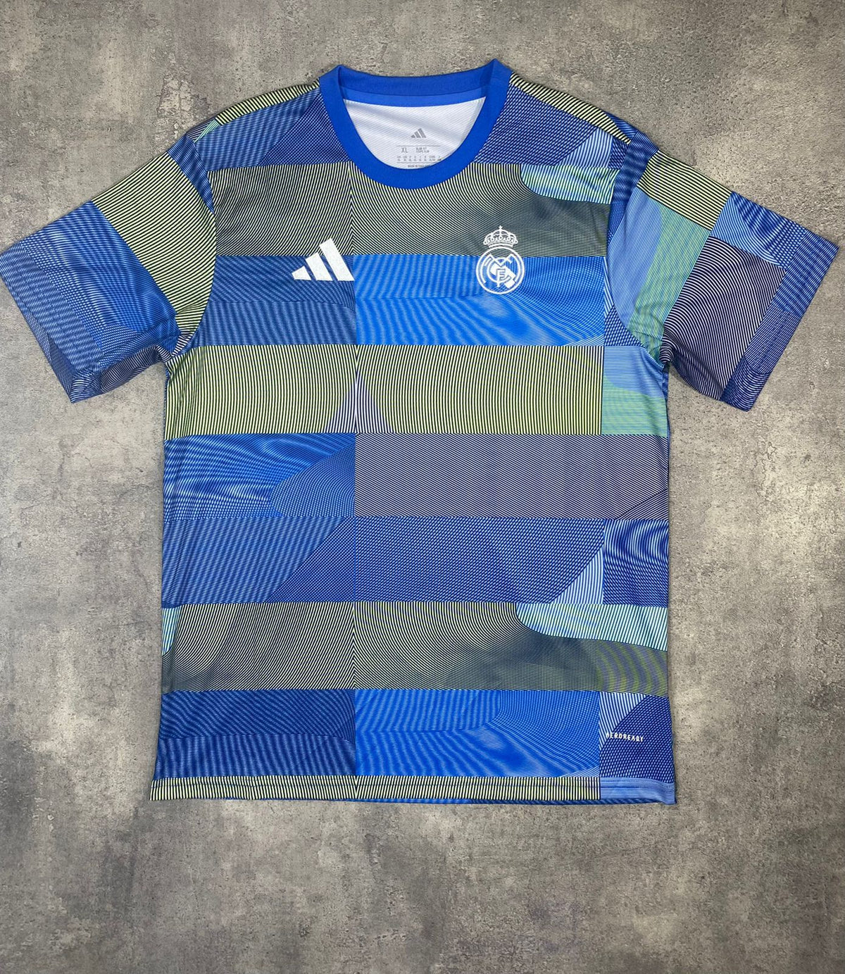 Real Madrid 25/26 training jersey
